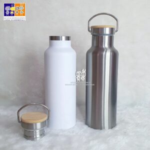 Garrafa térmica inox modelo leiterinha duplo vácuo - tampa de bambu - 500ml